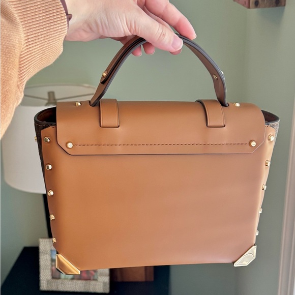 New Michael Kors Manhattan Medium Satchel - Picture 2 of 8